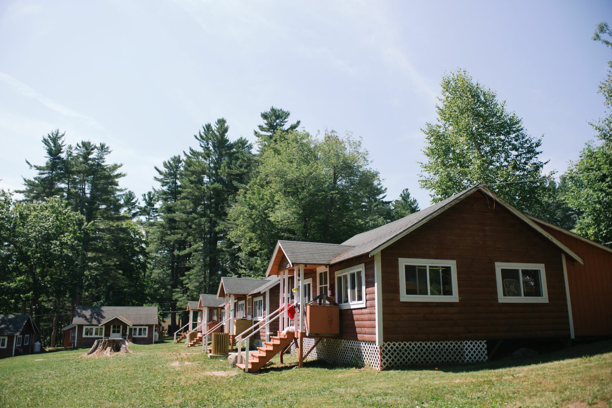 cabins zoom out decent